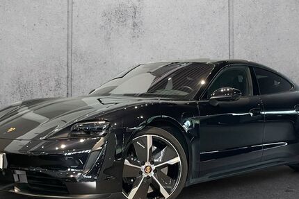 Porsche Taycan 14.034 km 89.990 &euro; Recklinghausen 45665