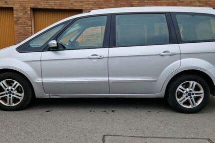 Ford Galaxy 219.000 km 8.699 &euro; Gelsenkirchen 45881
