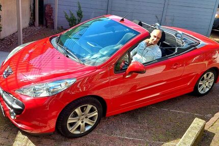 Peugeot 207 125.000 km 2.800 &euro; Bochum 44787