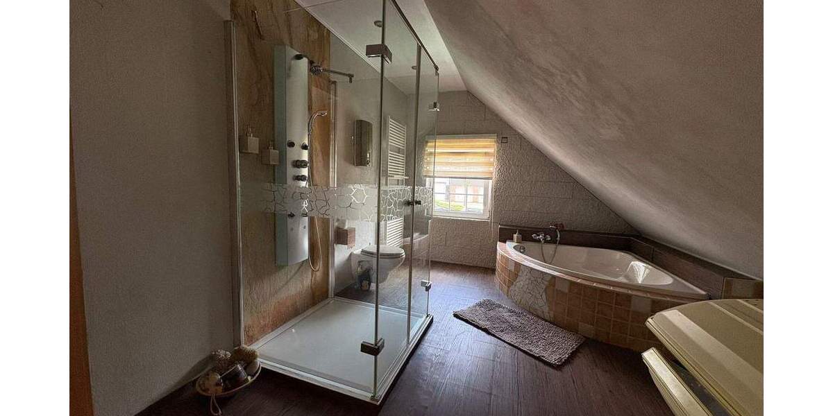 Einfamilienhaus Witten Stockum - 5 Zimmer, 217 m&sup2;, 549.000&euro; | Angebot:24486343