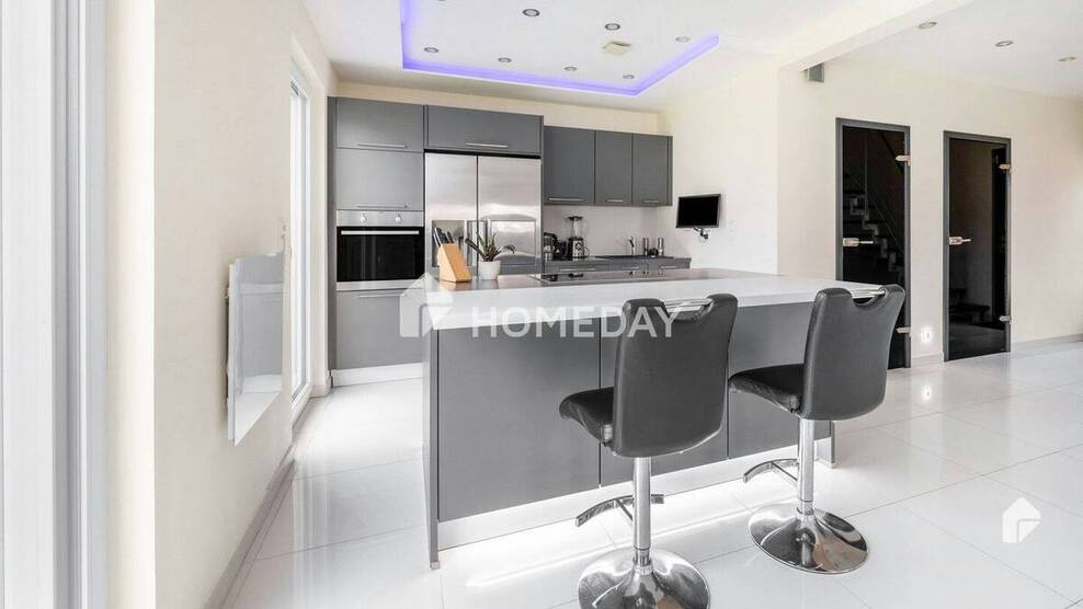 Exklusives Wohnen: Ihr Traumhaus mit Pool, Sauna und High-End-Ausstattung 4 zimmer