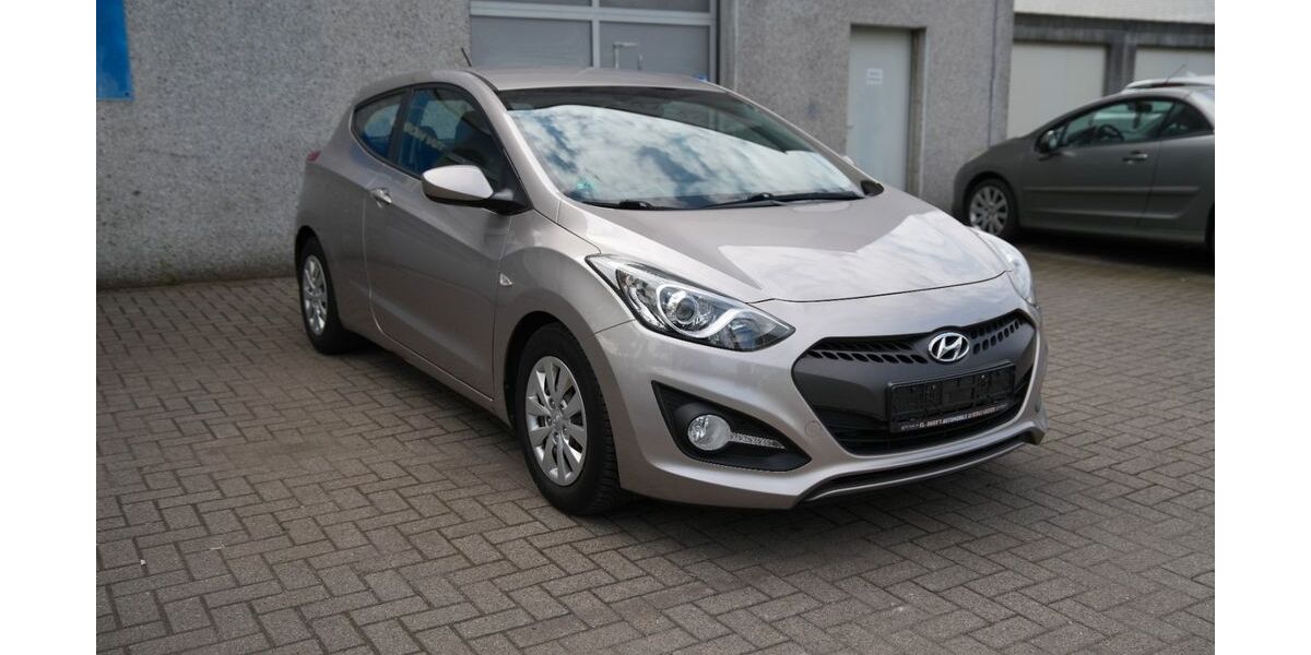 Hyundai i30 180.683 km 4.790 &euro; Bottrop 46240