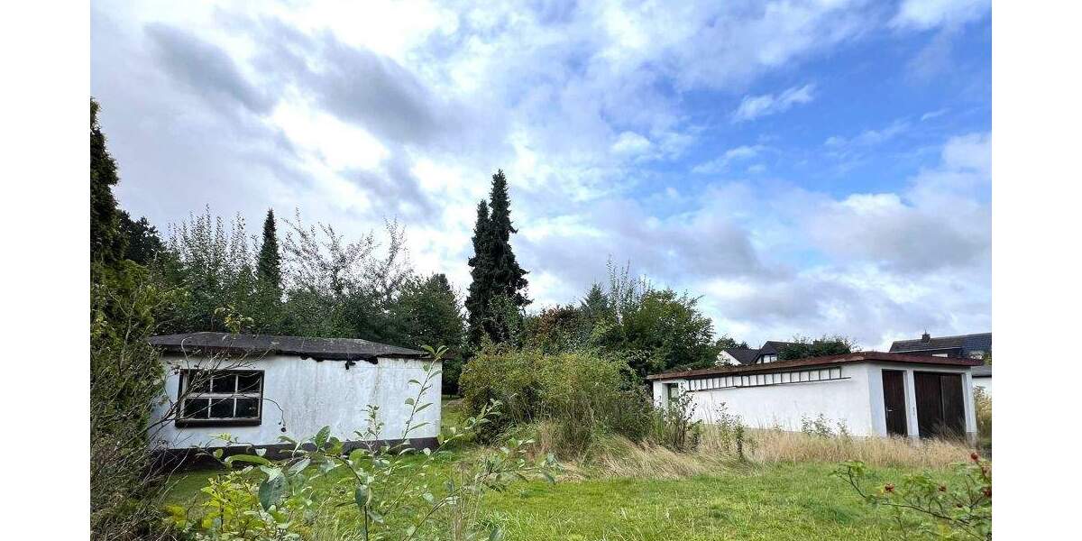 Doppelhaushälfte mit 5 Zi. + Garage auf weitläufigem Gartengrundstück in Dortmund Brackel 5 zimmer