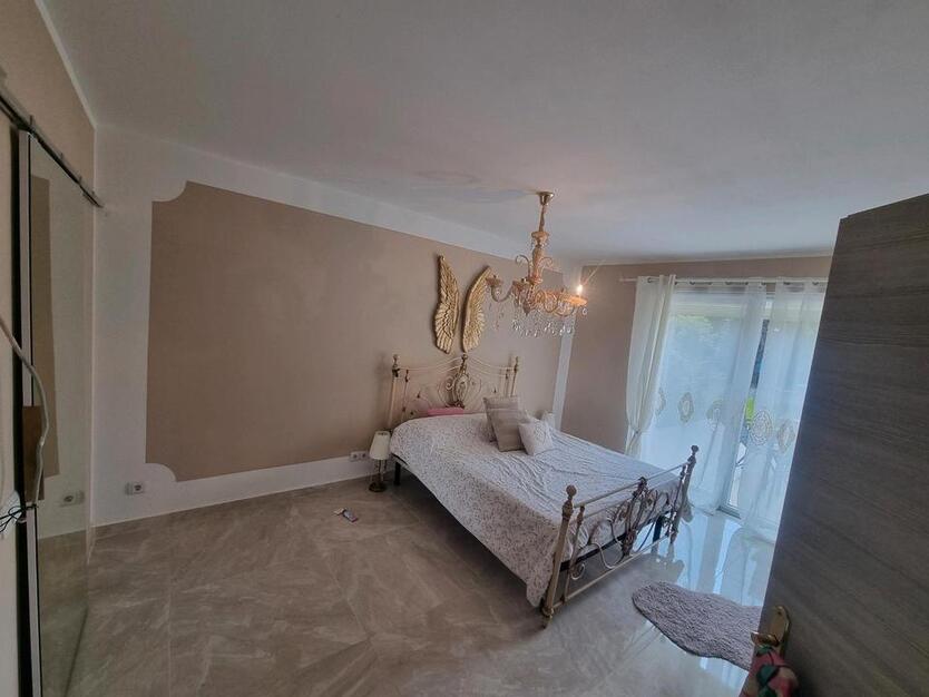 Haus mit Einliegerwohnung, Garage,Blick ins Grüne, Super Lage, zimmer