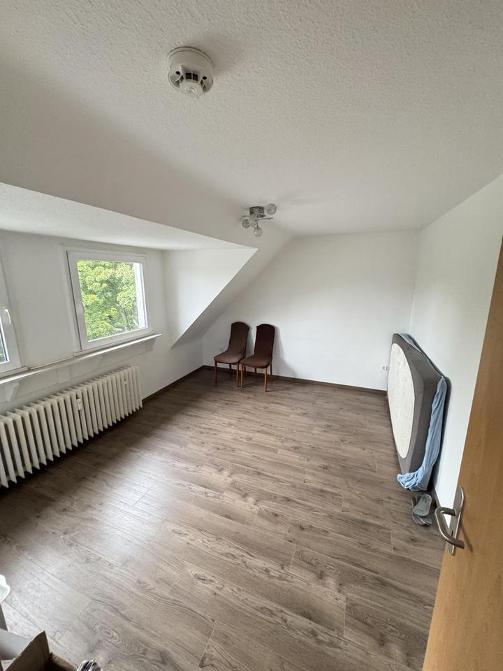 Schöne 3 Zimmer-Wohnung zu vermieten zimmer