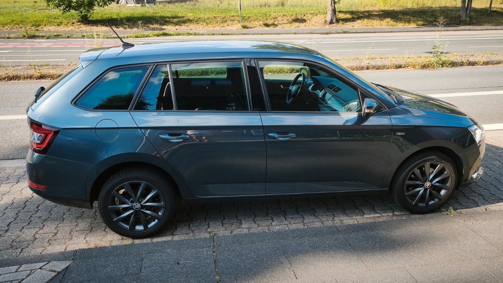 Skoda Fabia 58.000 km 14.200 &euro; Witten 58455