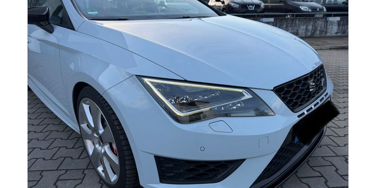 Seat Leon 122.500 km 16.700 &euro; Dortmund 44379