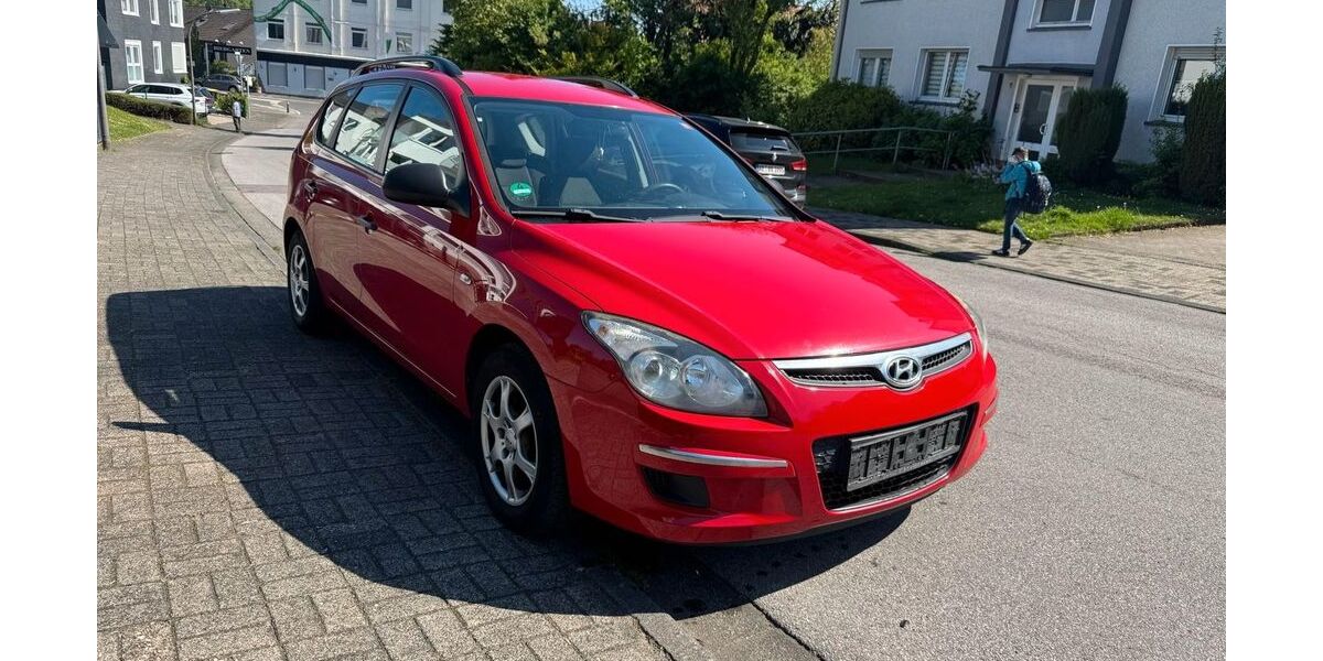 Hyundai i30 151.000 km 2.900 € Recklinghausen 45665