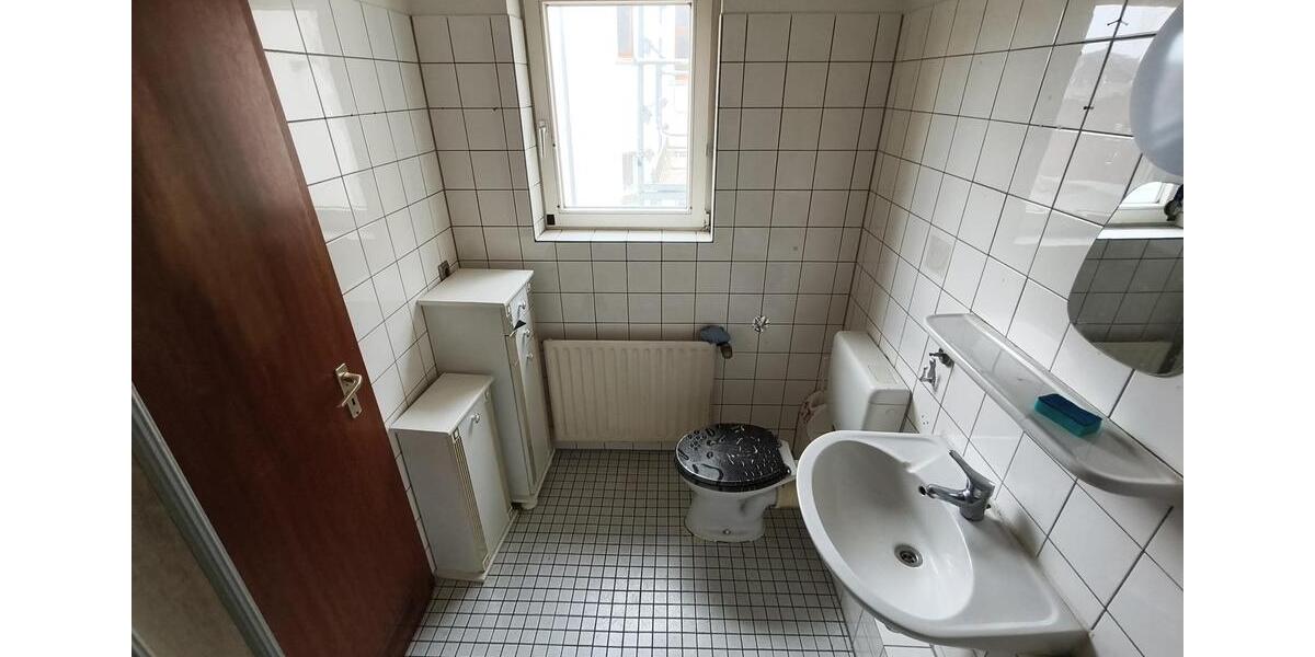 Dachgeschoßwohnung Oberhausen Osterfeld - 1 Zimmer, 40 m&sup2;, 360&euro; | Angebot:26310872