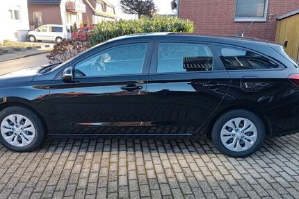 Hyundai i30 102.000 km 9.990 &euro; Lüdinghausen 59348