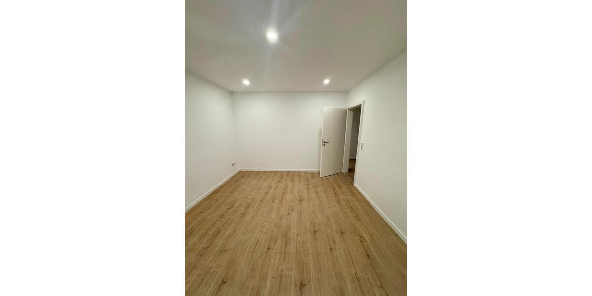 Erdgeschoßwohnung Bochum Günnigfeld - 2 Zimmer, 67 m&sup2;, 650&euro; | Angebot:24141531