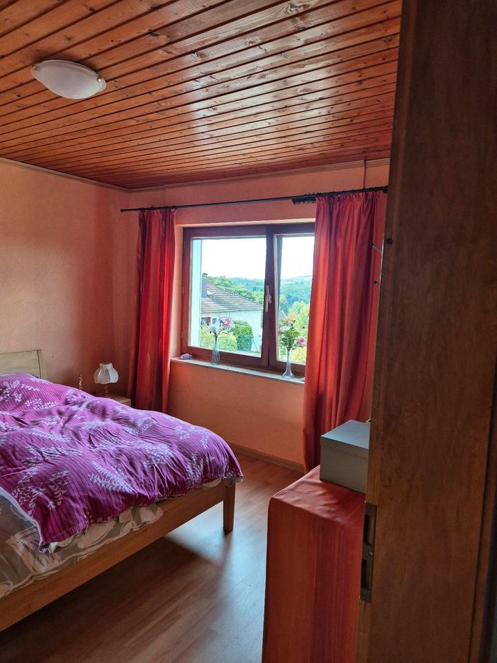 Wohnung im Zweifamilienhaus zu vermieten zimmer