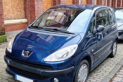 Peugeot 1007 194.000 km 1.100 &euro; Oberhausen 46049