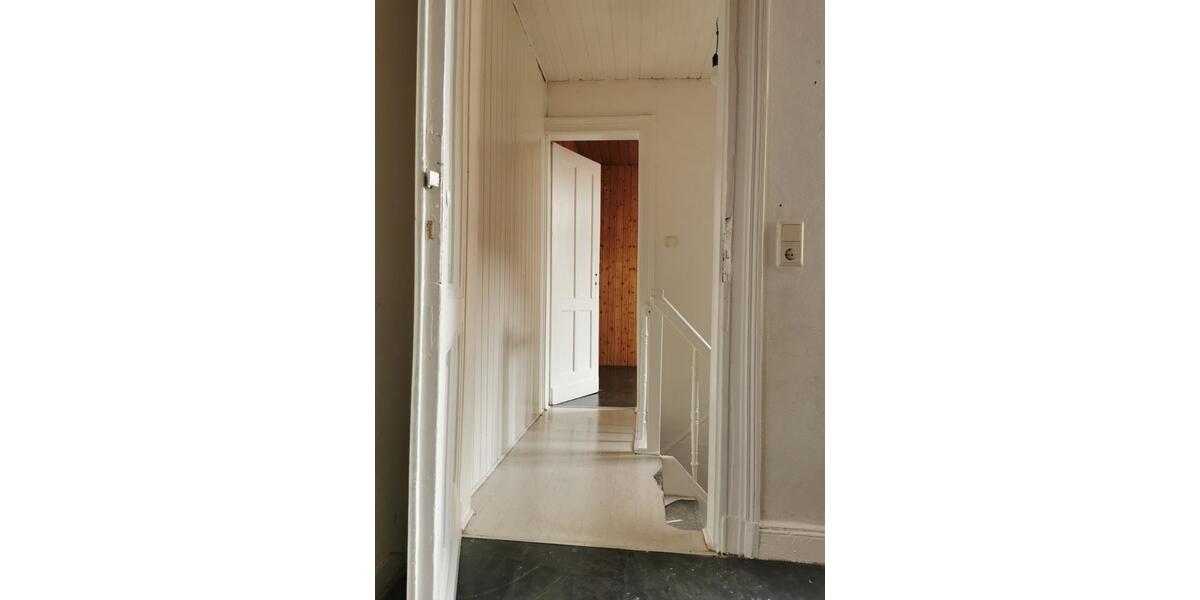 Erdgeschoßwohnung Mülheim an der Ruhr - 5 Zimmer, 108 m&sup2;, 999&euro; | Angebot:25478962