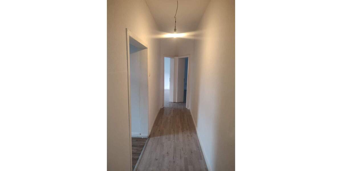 DG Wohnung sucht nette Miter 1 zimmer