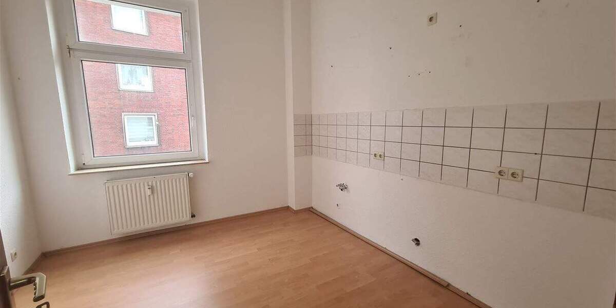Etagenwohnung Gelsenkirchen Altstadt - 2 Zimmer, 67 m&sup2;, 390&euro; | Angebot:25228326