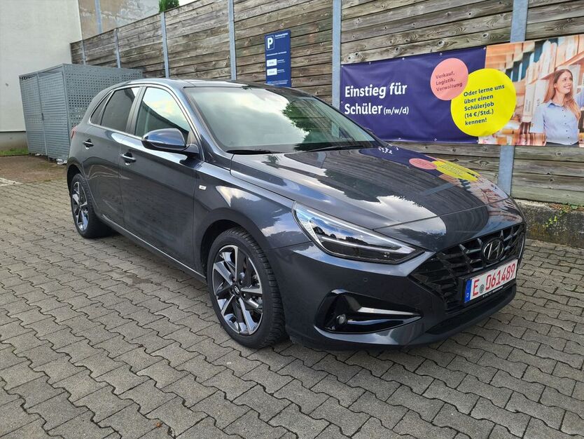 Hyundai i30 9.300 km 22.000 € Essen 45276