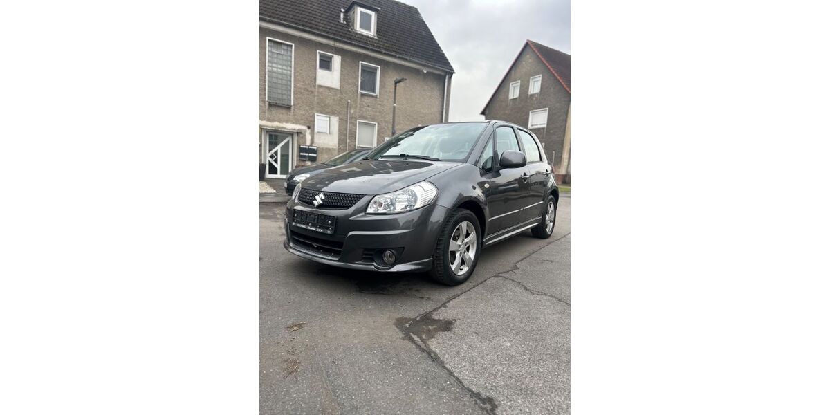 Suzuki SX4 165.500 km 4.680 &euro; Dortmund 44369