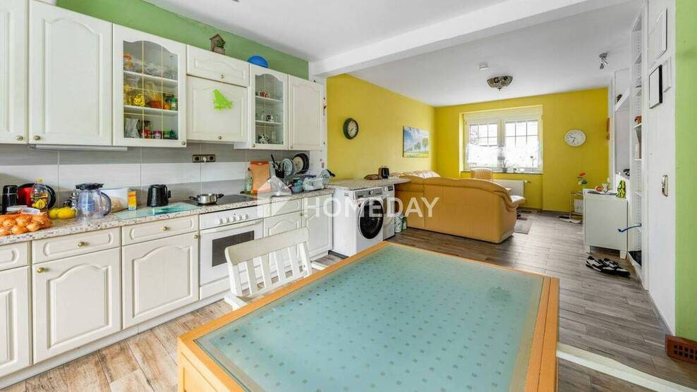 Doppelhaushälfte mit modernisierter Ausstattung, Doppelgarage und nachhaltiger Energieversorgung 5 zimmer