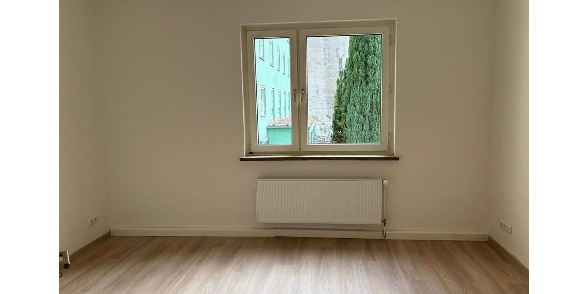 Modernisierte 3,5 Zimmer Wohnung in zentraler Lage zu vermieten 3 zimmer