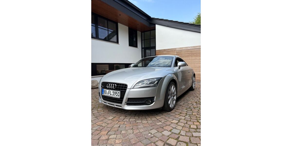 Audi TT 92.000 km 18.490 &euro; Bochum 44869