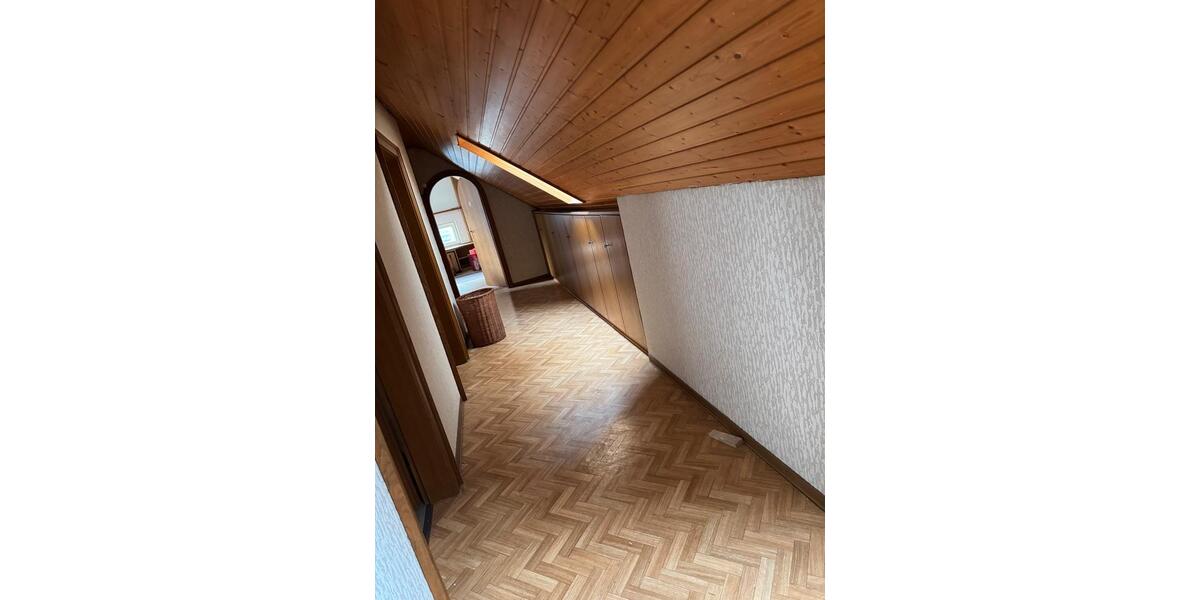 Einfamilienhaus Waltrop - 6 Zimmer, 290 m&sup2;, 3.000&euro; | Angebot:26154315