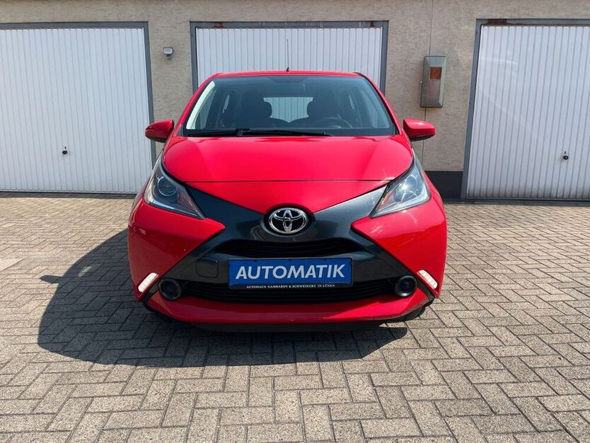 Aygo (X)