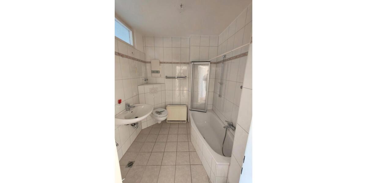 Erdgeschoßwohnung Sprockhövel - 3 Zimmer, 74 m&sup2;, 560&euro; | Angebot:25308667