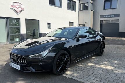 Maserati Ghibli 175.000 km 29.950 &euro; Dortmund 44147
