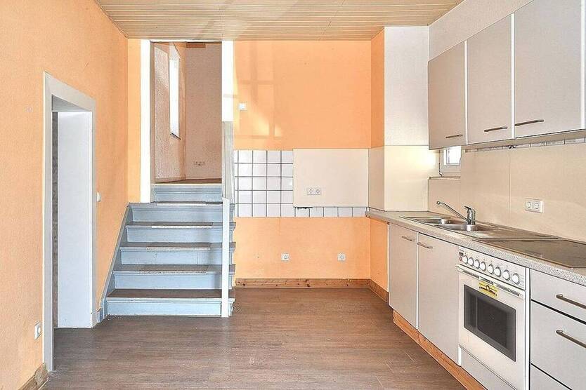 Freihstehendes Dreifamilienhaus mit Potential in Recklinghausen provisionsfrei zu verkaufen!