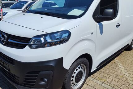 Opel Vivaro 114.579 km 14.890 &euro; Essen 45307