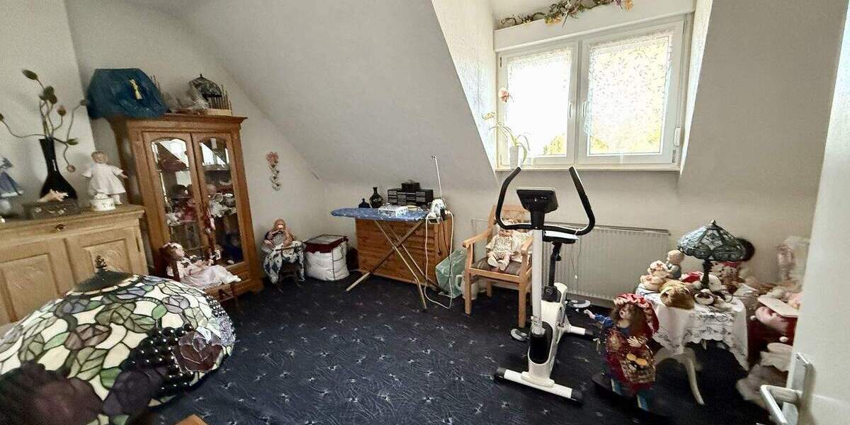 Reihenmittelhaus Gladbeck Schultendorf - 3 Zimmer, 80 m&sup2;, 200.000&euro; | Angebot:25190759