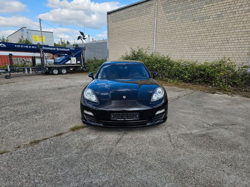 Porsche Panamera 192.030 km 19.800 € Bochum 44795