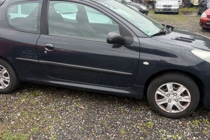 Peugeot 206 161.000 km 2.000 &euro; Essen 45356