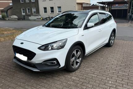Ford Focus 83.400 km 16.800 &euro; Recklinghausen 45661