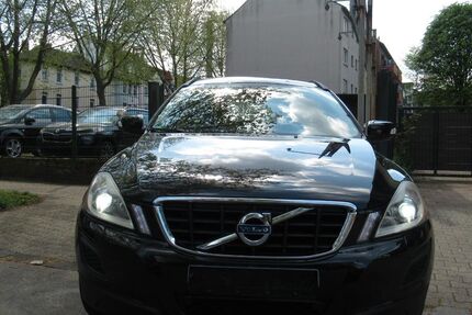 Volvo XC60 198.000 km 9.900 &euro; Gelsenkirchen 45889