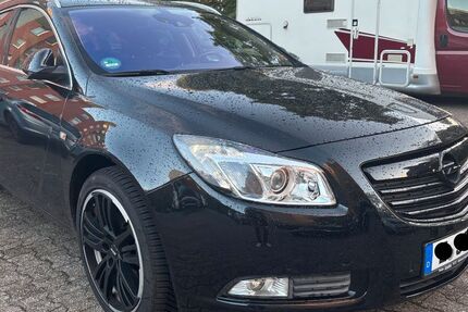 Opel Insignia 64.800 km 9.980 € Essen 45134