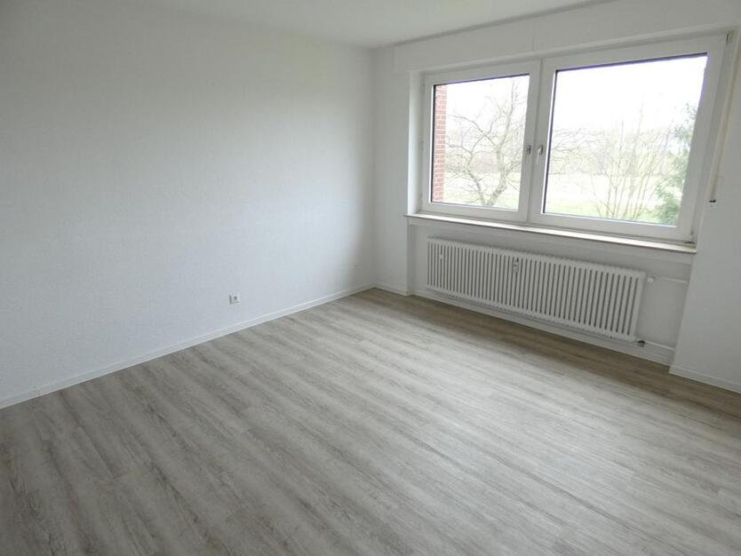 Schöne Erdgeschoss-Wohnung mit Balkon - wird demnächst komplett modernisiert zimmer