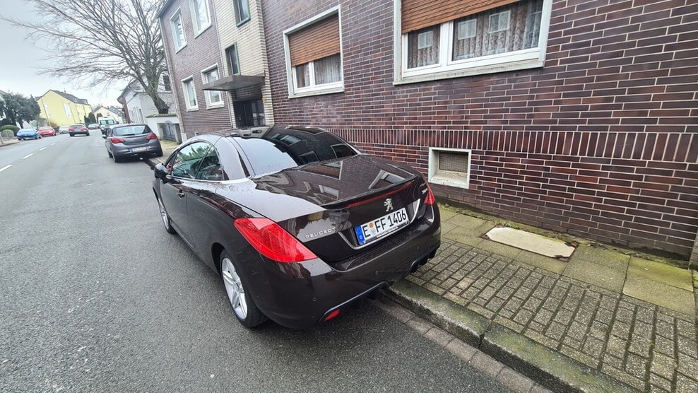Peugeot 308 CC 67.000 km 8.500 € Oberhausen 46045