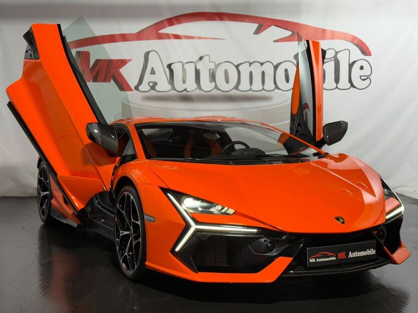 Lamborghini Revuelto 5.150 km 618.800 € Gladbeck 45968