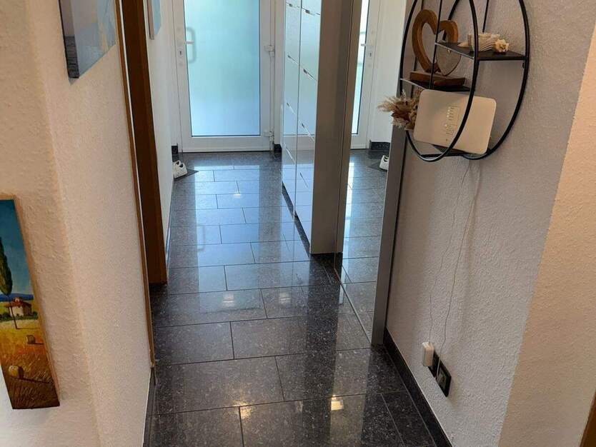 58456 WITTEN-HERBEDE-VORMHOLZ, AM WALDRAND GELEGEN, HELLE, MODERNE EIGENTUMSWOHNUNG MIT BALKON, AUFZUG, TIEFGARAGEN-STELLPLATZ, ZU VERKAUFEN ! 3 zimmer