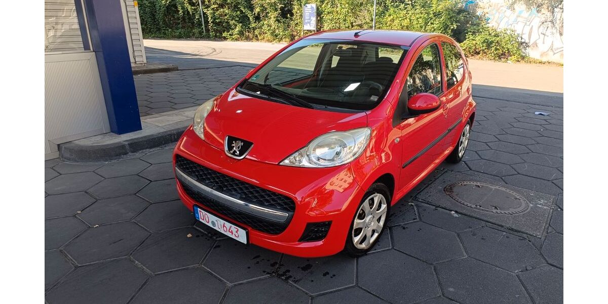 Peugeot 107 87.000 km 3.999 &euro; Dortmund 44147