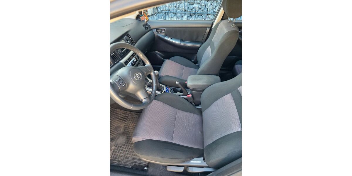 Toyota Corolla 233.050 km 3.500 &euro; Herne 44628