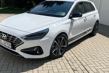 Hyundai i30 18.000 km 19.799 € Bochum 44866