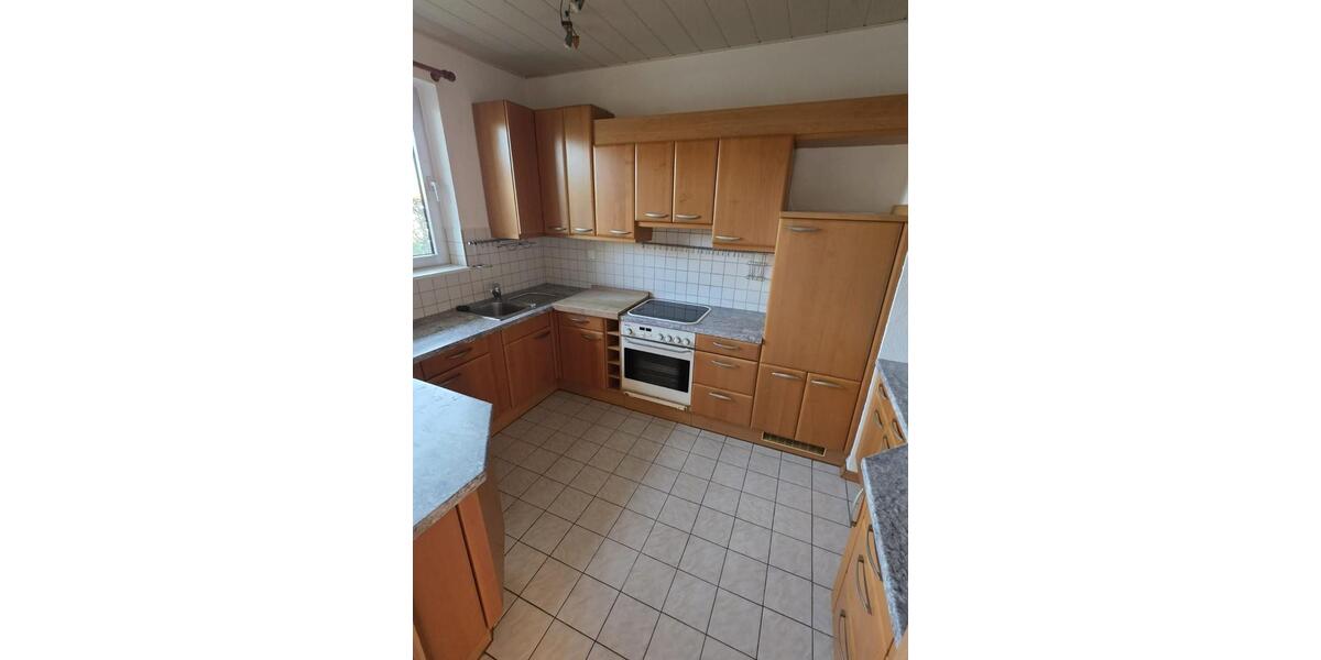 Saniertes Reihenmittelhaus mit Garten und Garage zu vermieten! 4 zimmer