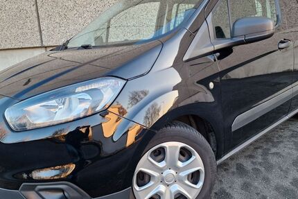 Ford Transit Courier 131.200 km 7.777 € Dortmund 44379