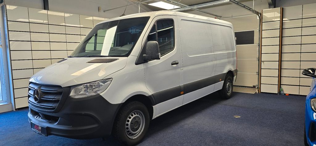 Mercedes-Benz Sprinter 165.592 km 20.999 &euro; Dülmen 48249