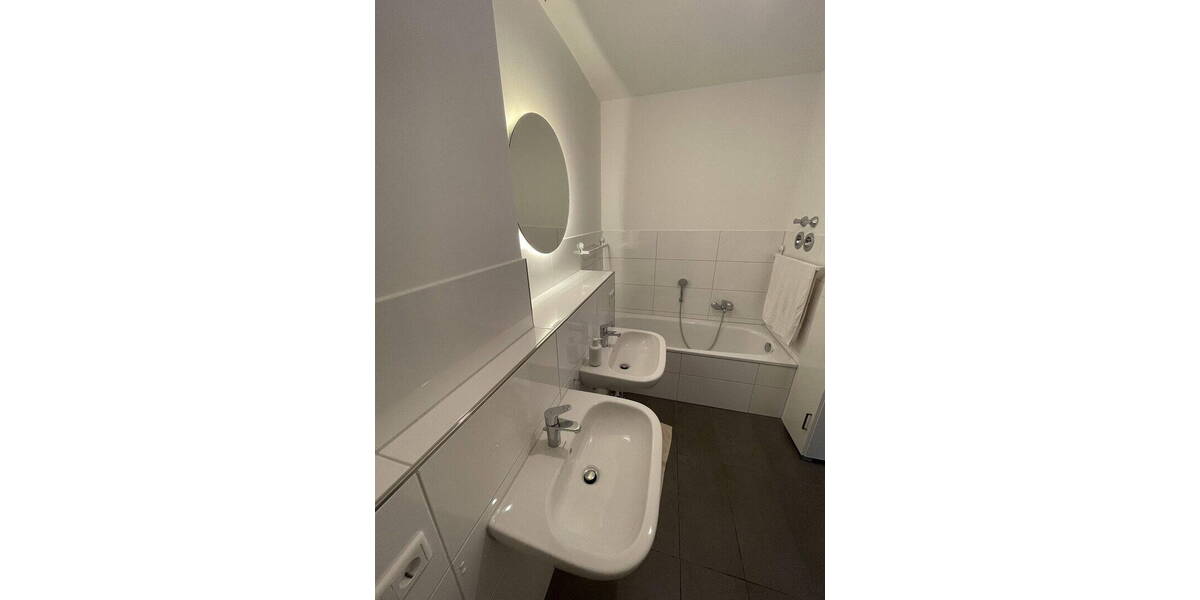 Etagenwohnung Dortmund Hörde - 3 Zimmer, 90 m&sup2;, 1.445&euro; | Angebot:26695018