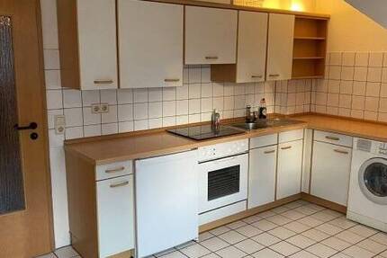 Schöne Dachgeschoßwohnung mitten in der Stadt