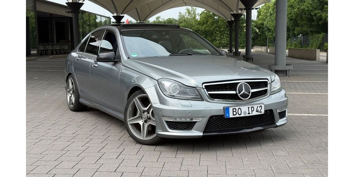 Mercedes-Benz C 250 256.400 km 12.600 &euro; BO 44787